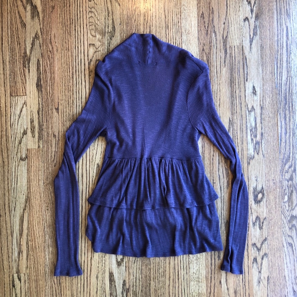 🎉SALE 🎉Women’s Cardigan - Picture 2 of 3